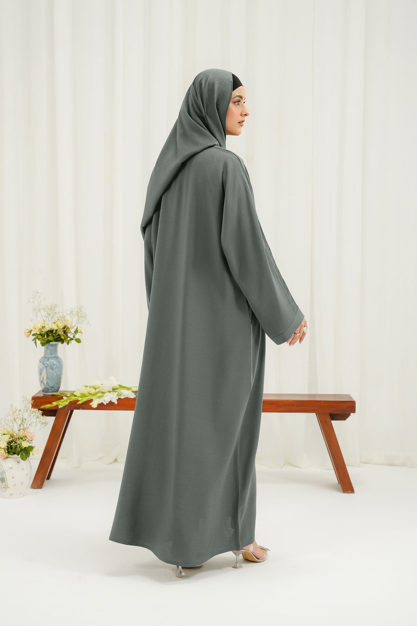 Khizra Abaya