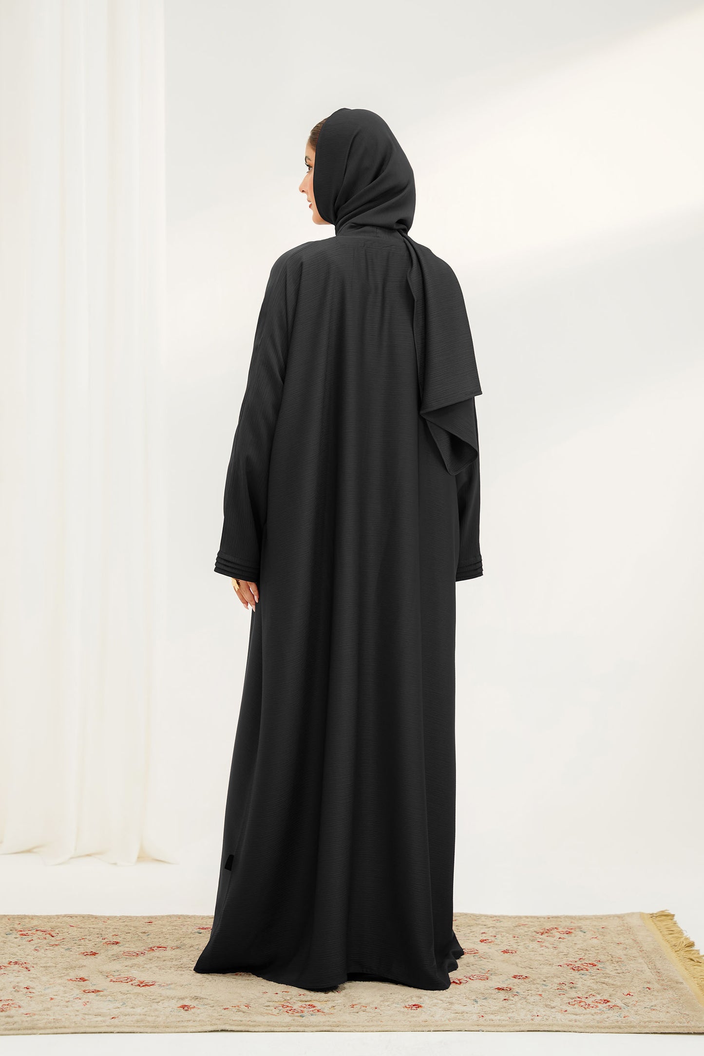 Layl Abaya