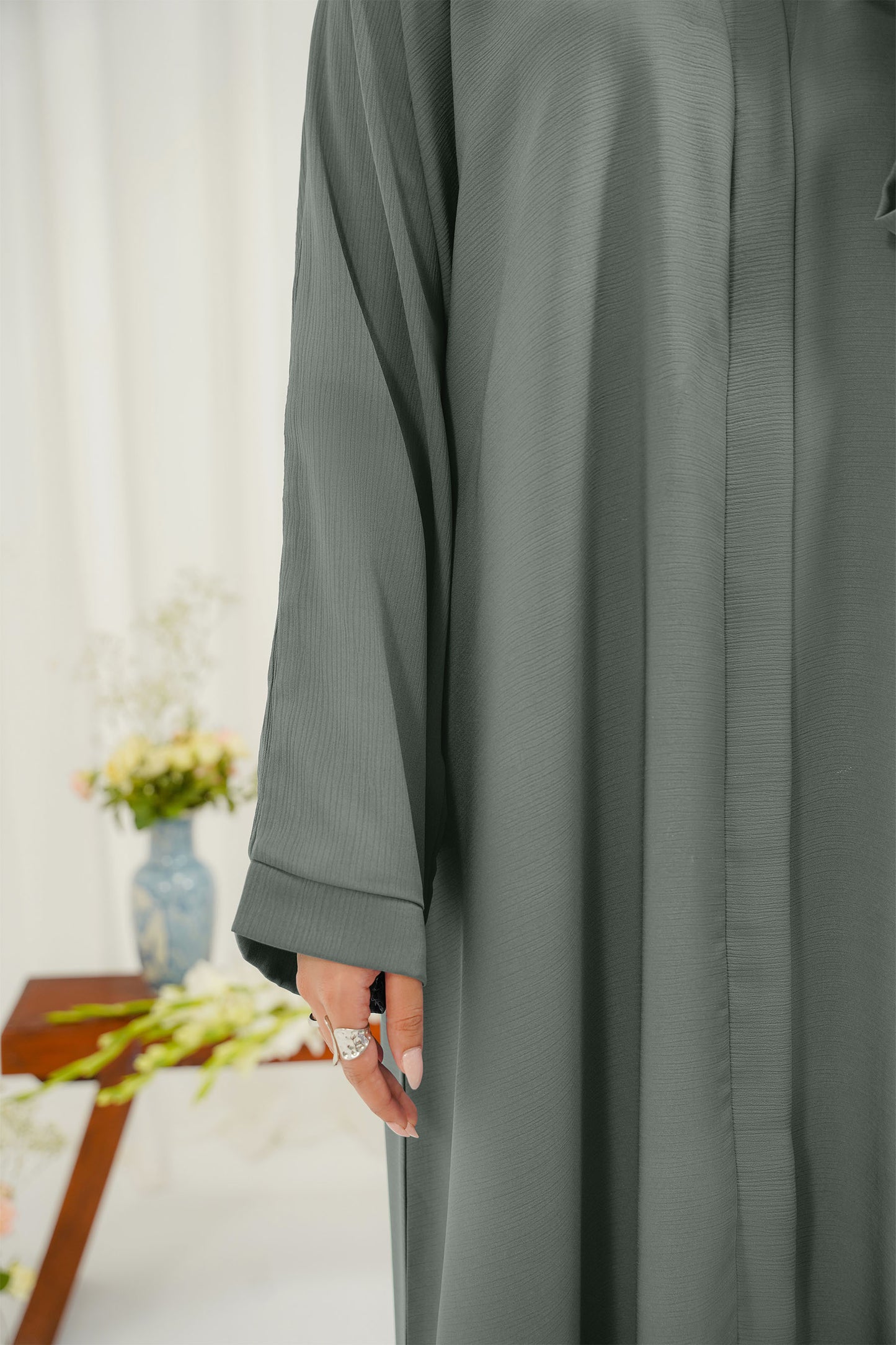 Khizra Abaya