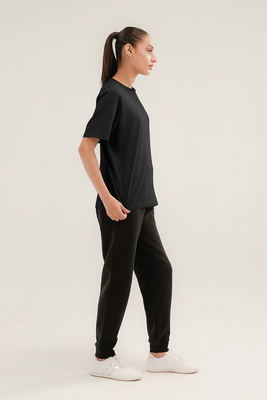 Women - Basic Black T-Shirt
