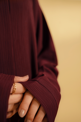 Textured Abaya | Maroon