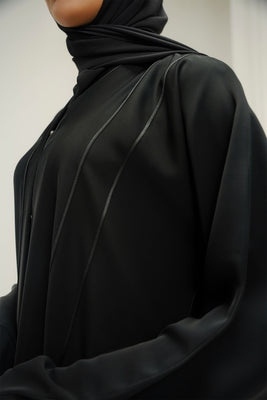 Bella Abaya | Buttoned Up