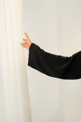 Bella Abaya | Buttoned Up