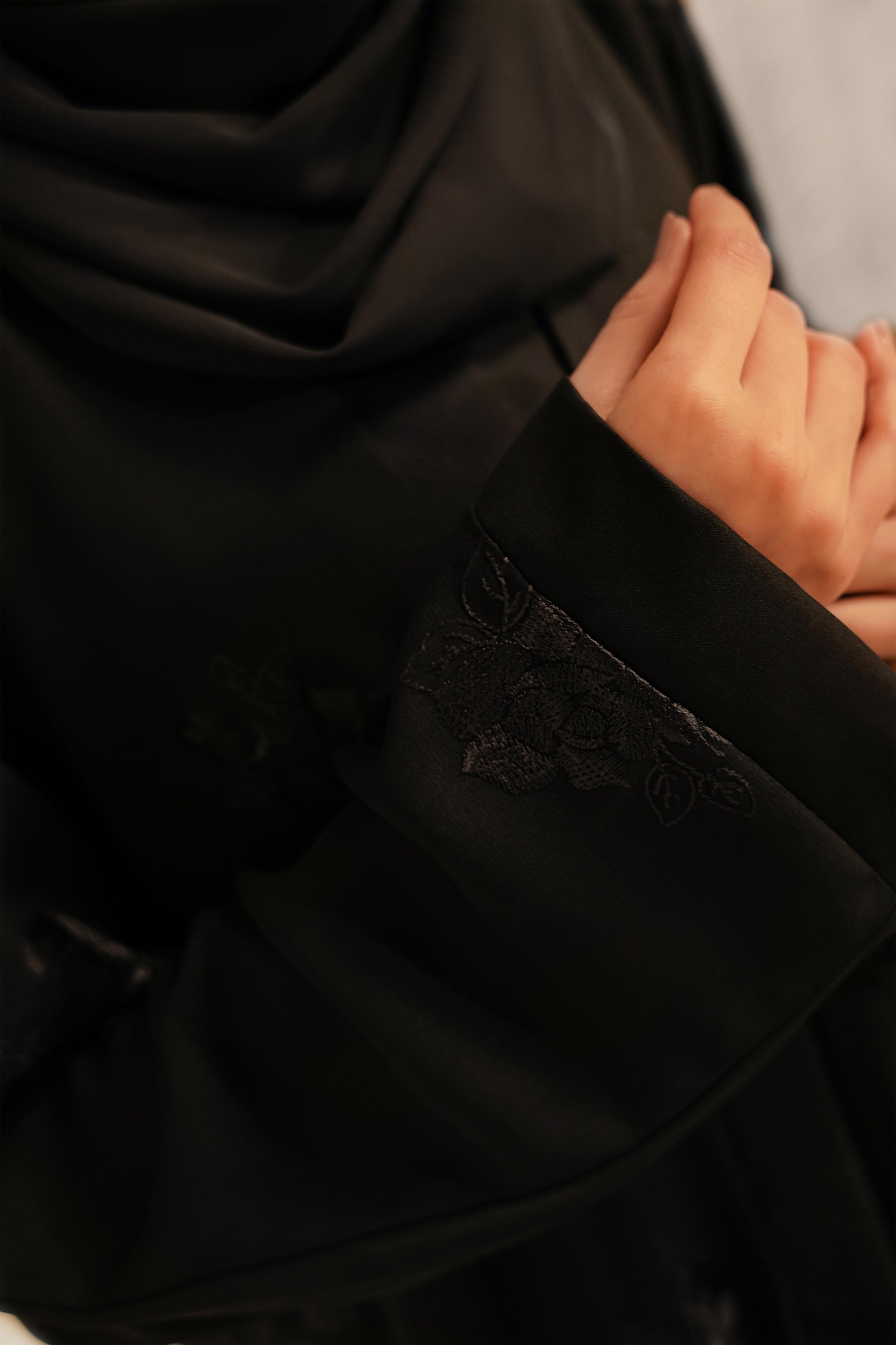 Basic Embroidered | Black