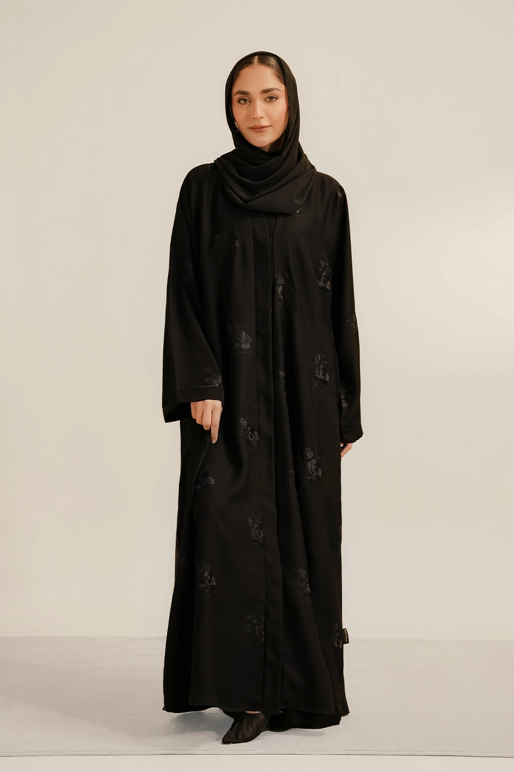 Basic Embroidered Set | Black
