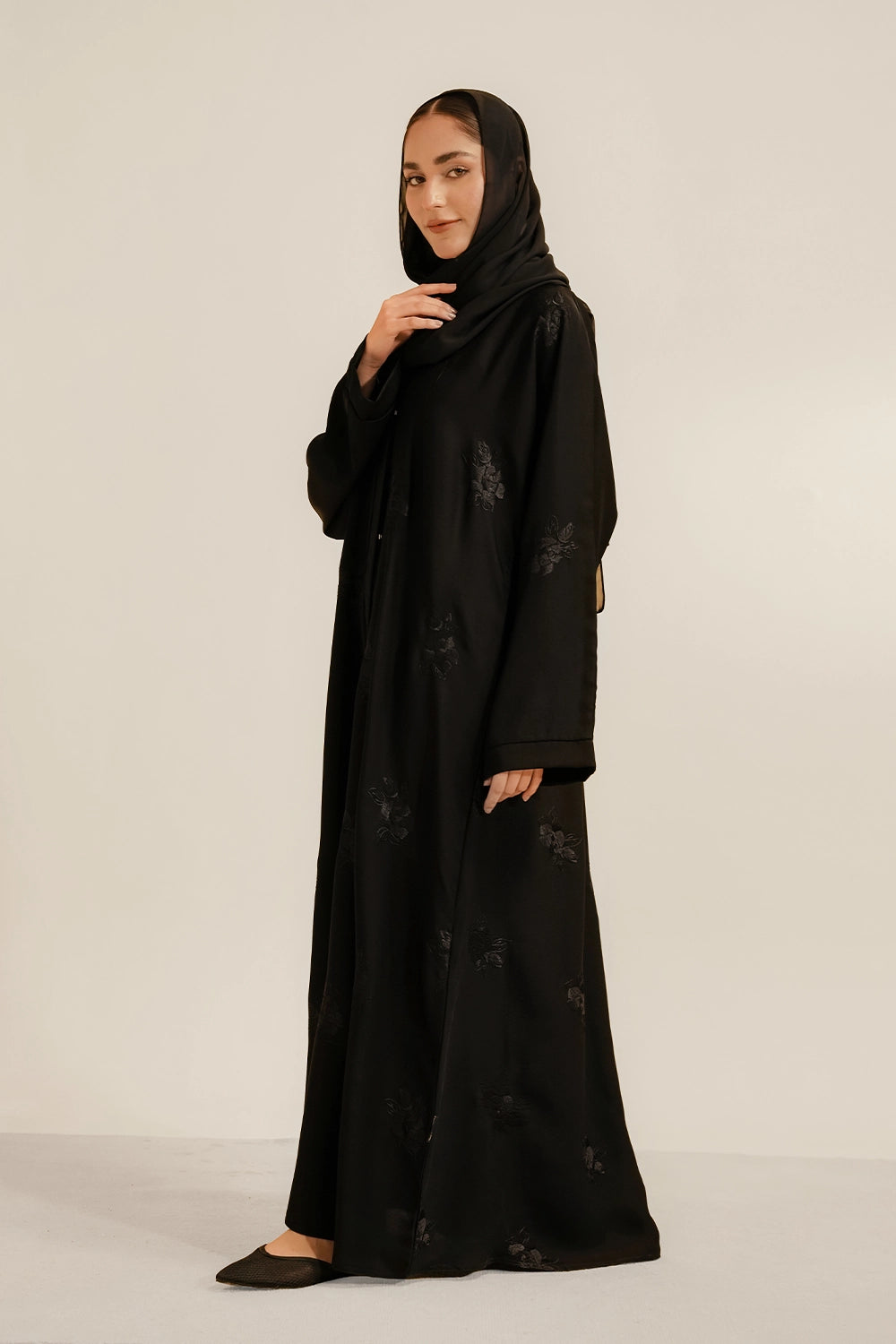 Basic Embroidered Set | Black