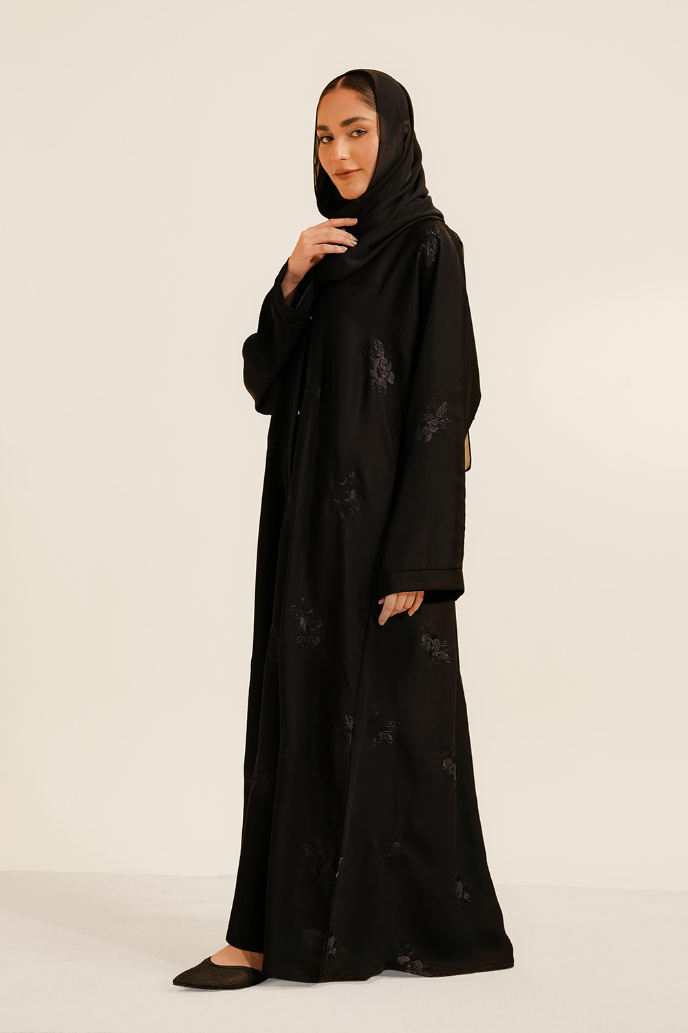 Basic Embroidered | Black