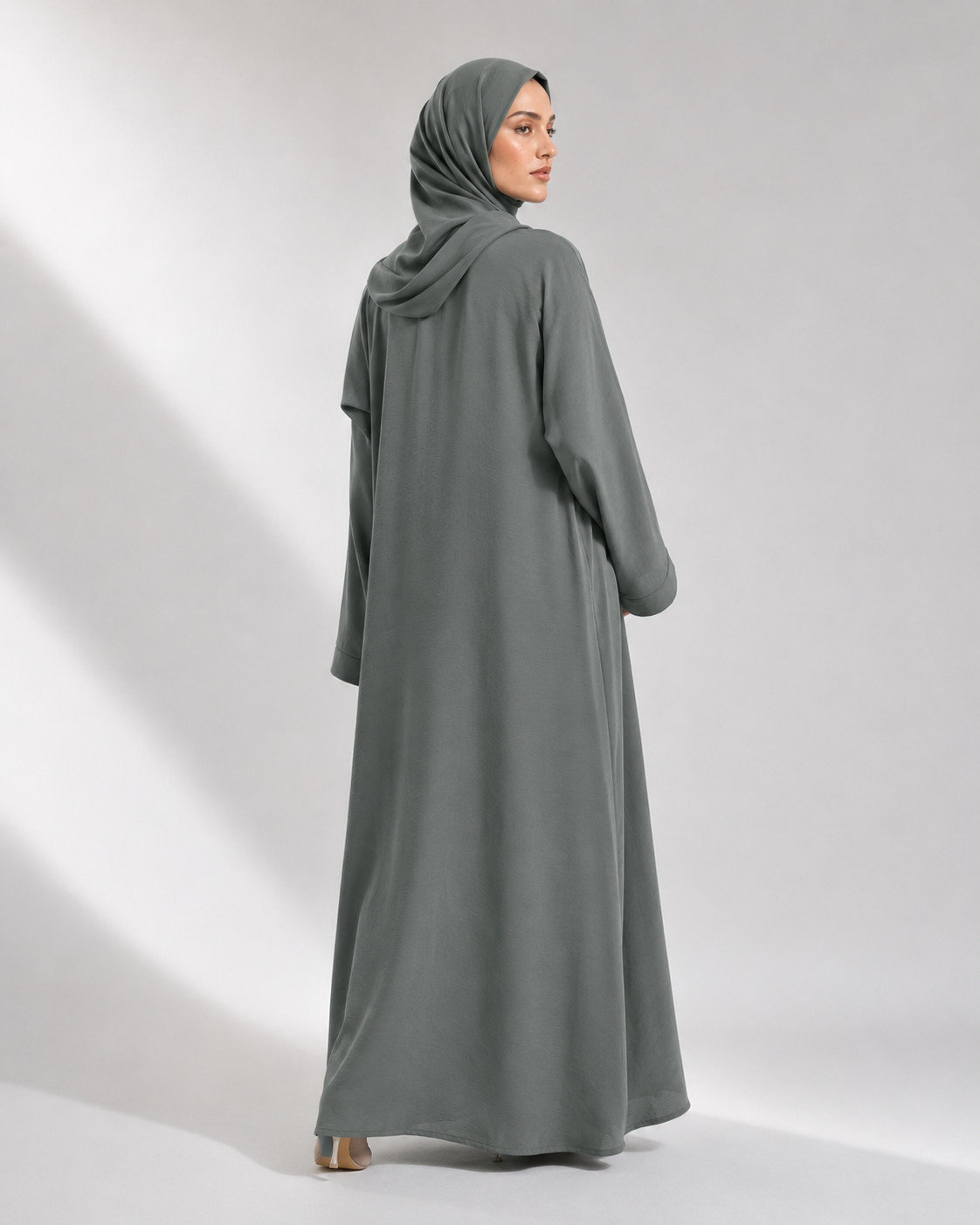 The Moss Column Abaya