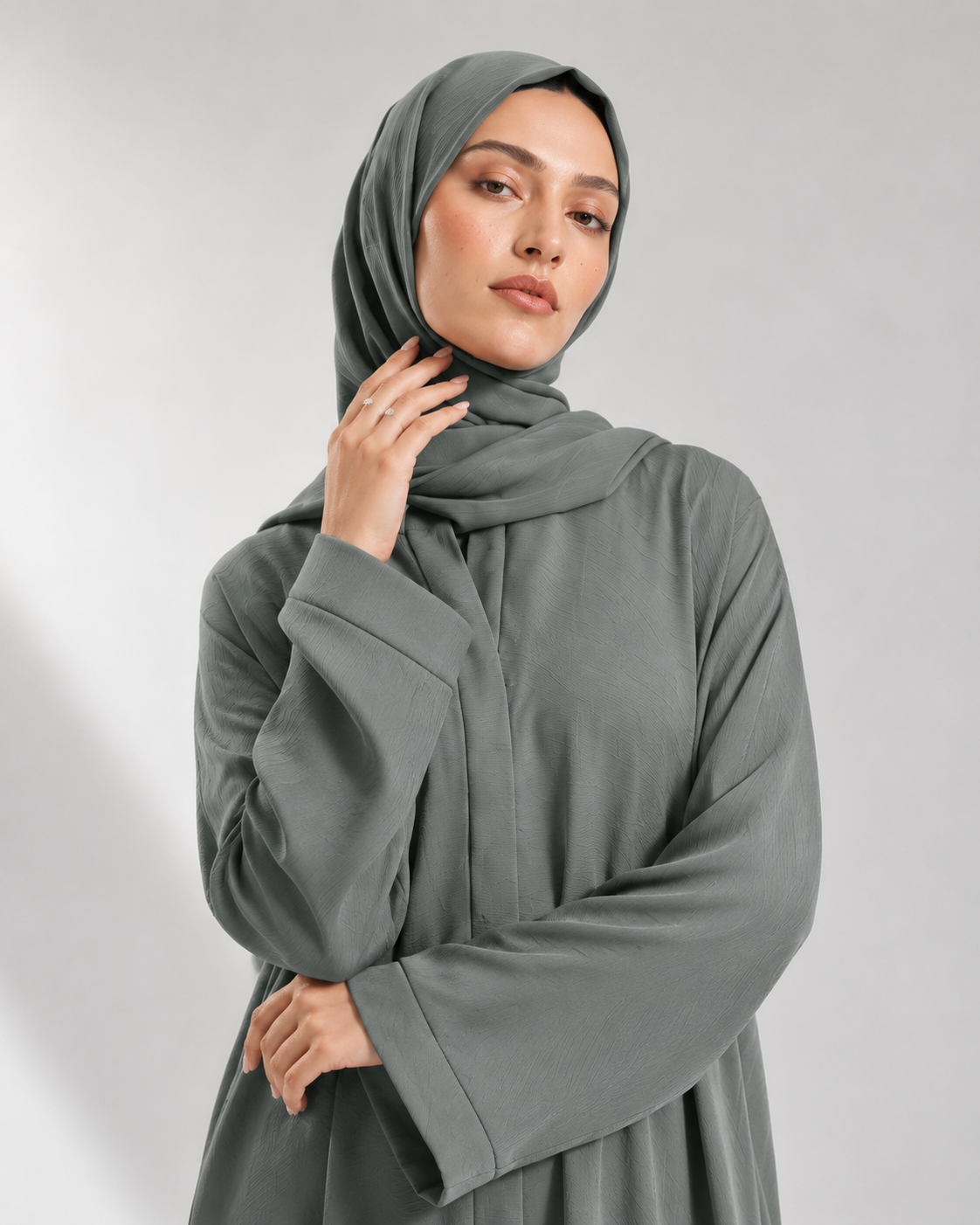 The Moss Column Abaya