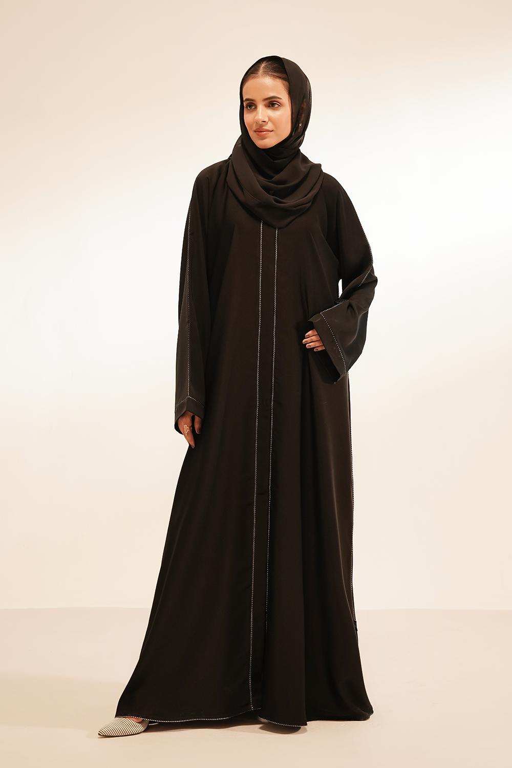 Wahj Abaya Set  | Buttoned Up