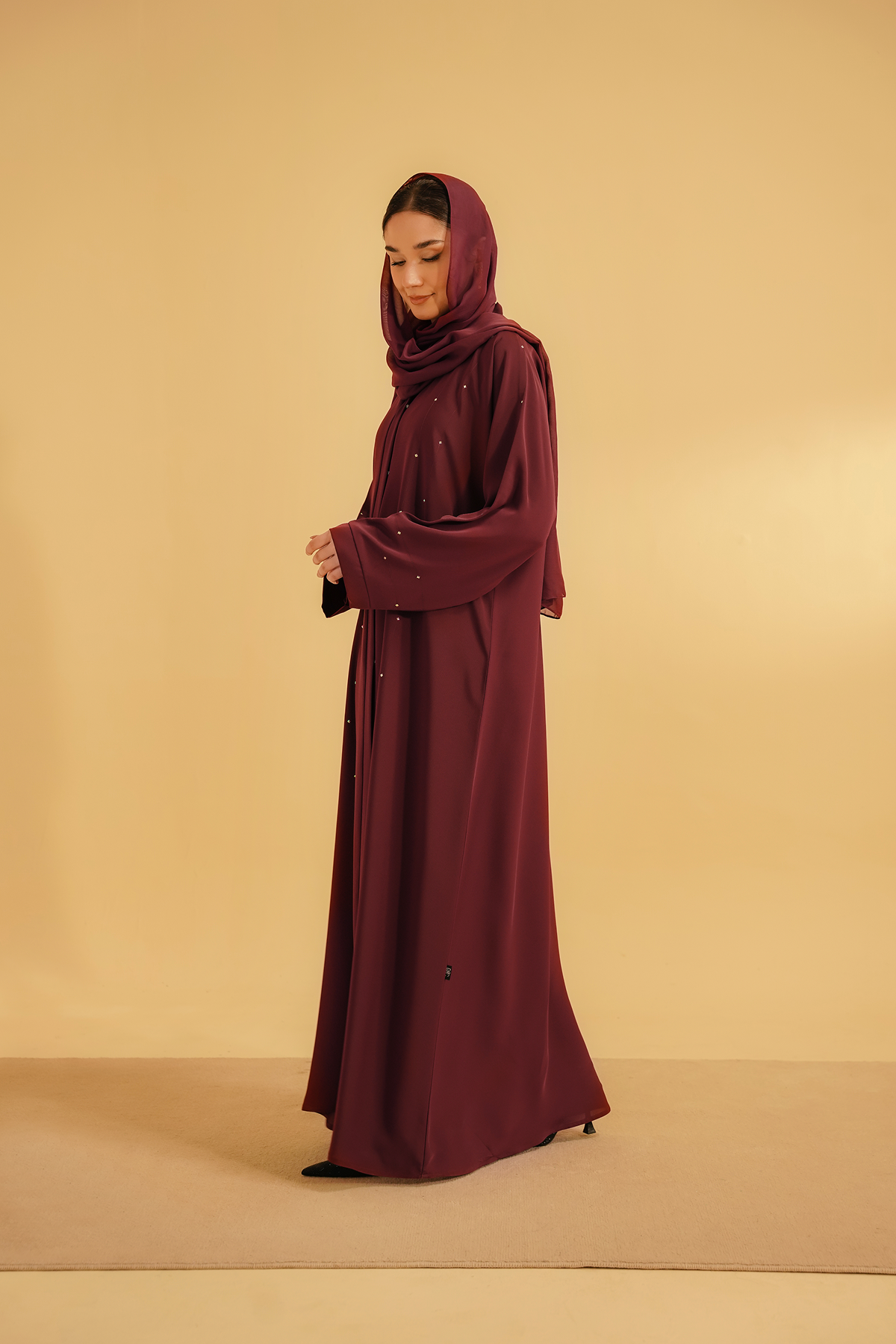 Embellished Abaya | Maroon