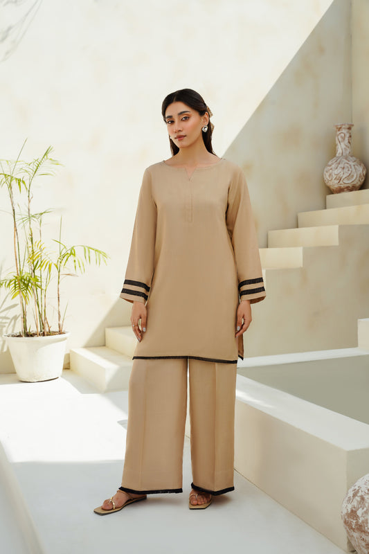 SOLIDS CO-ORD | SANDY BROWN