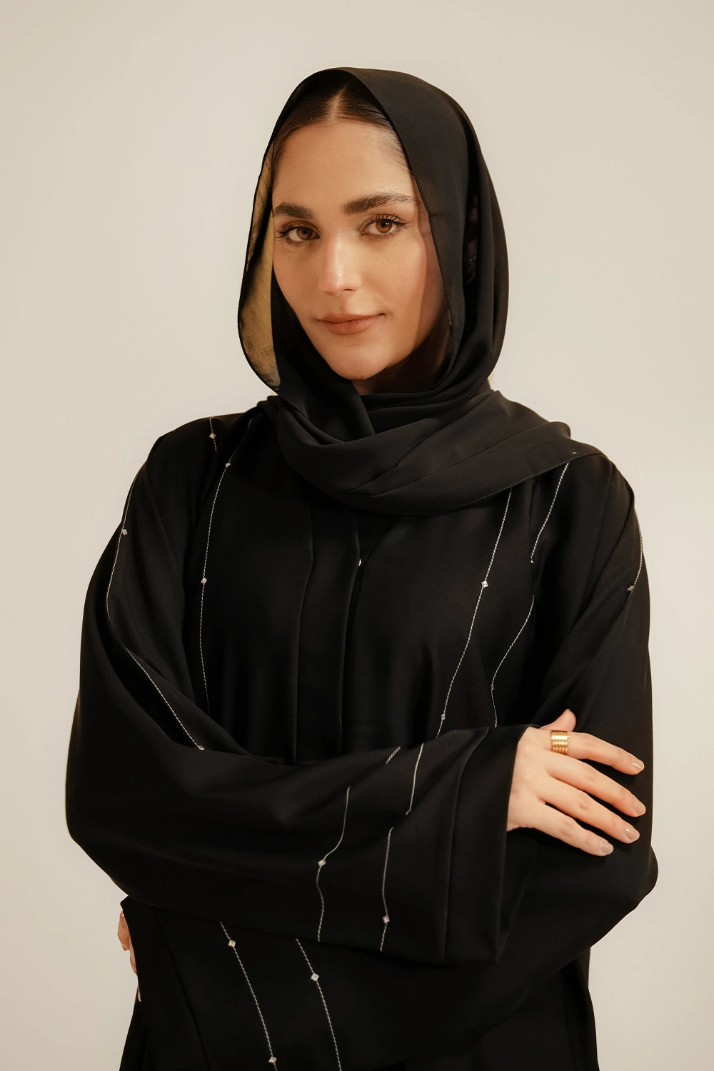 Embellished Hareer Abaya Set | Black