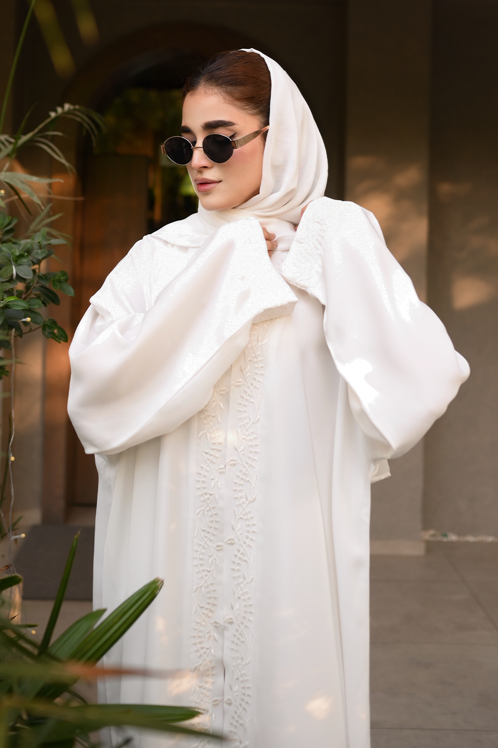 Embroidered Abaya Set | White