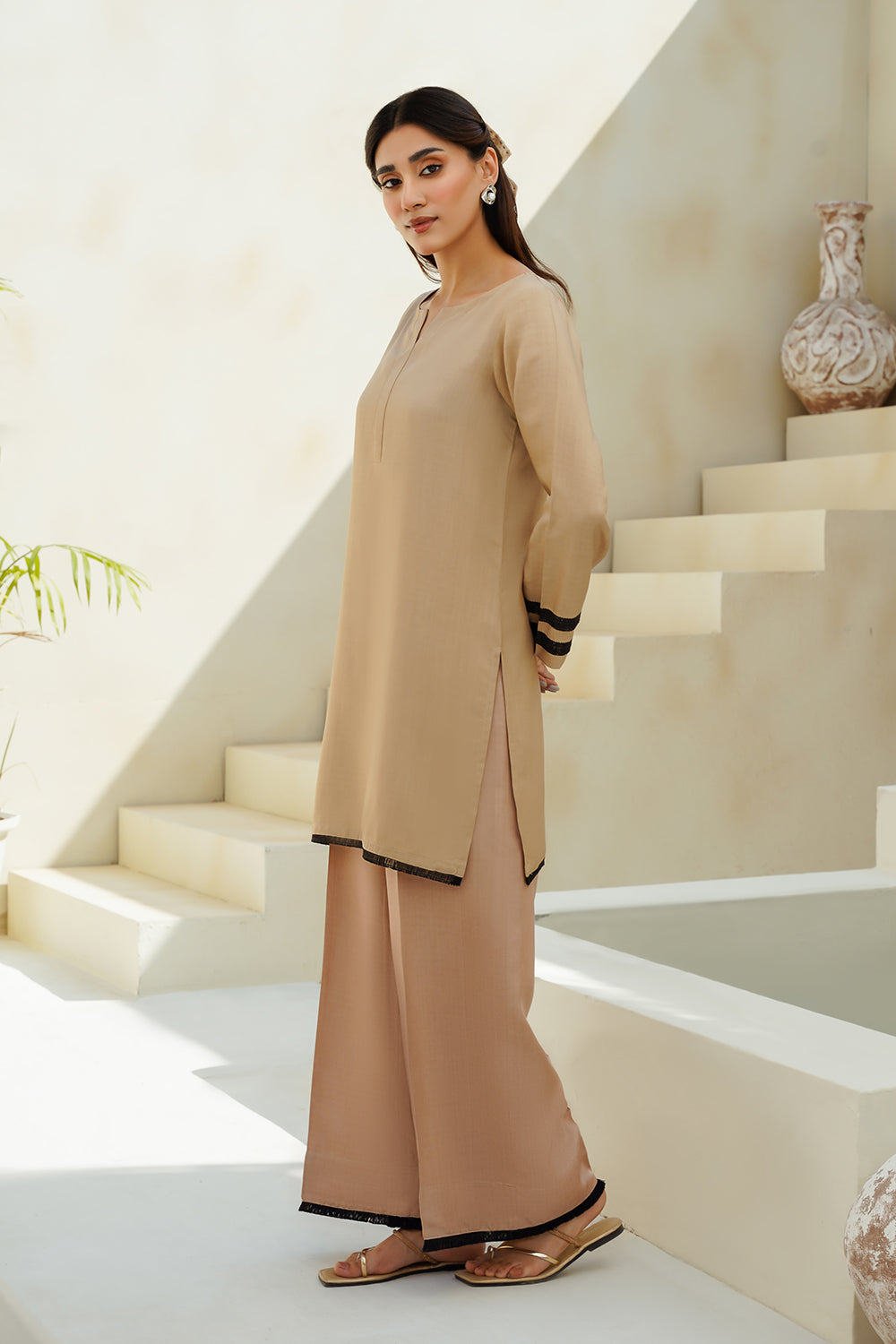 SOLIDS CO-ORD | SANDY BROWN