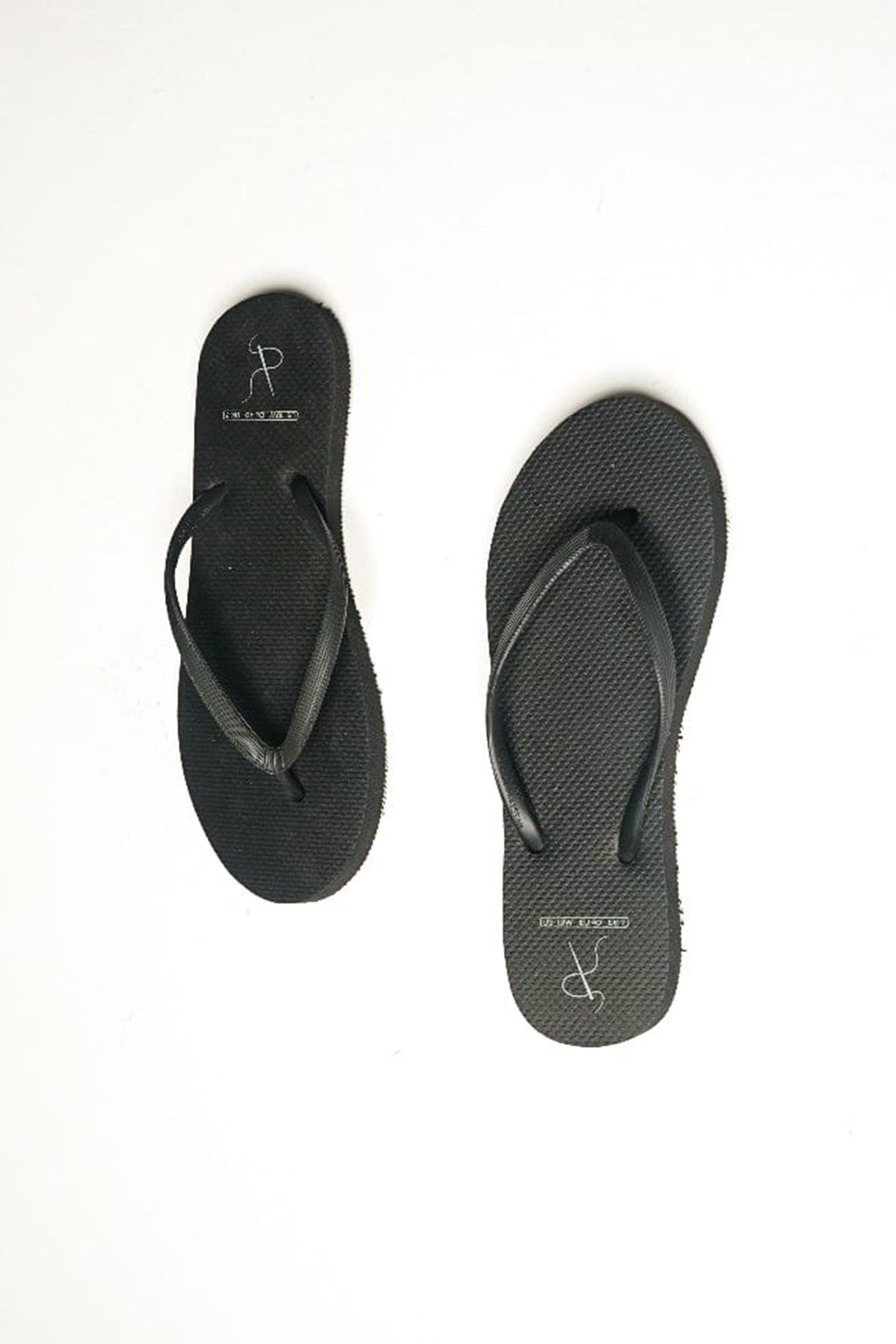 Women Solids Flip Flops