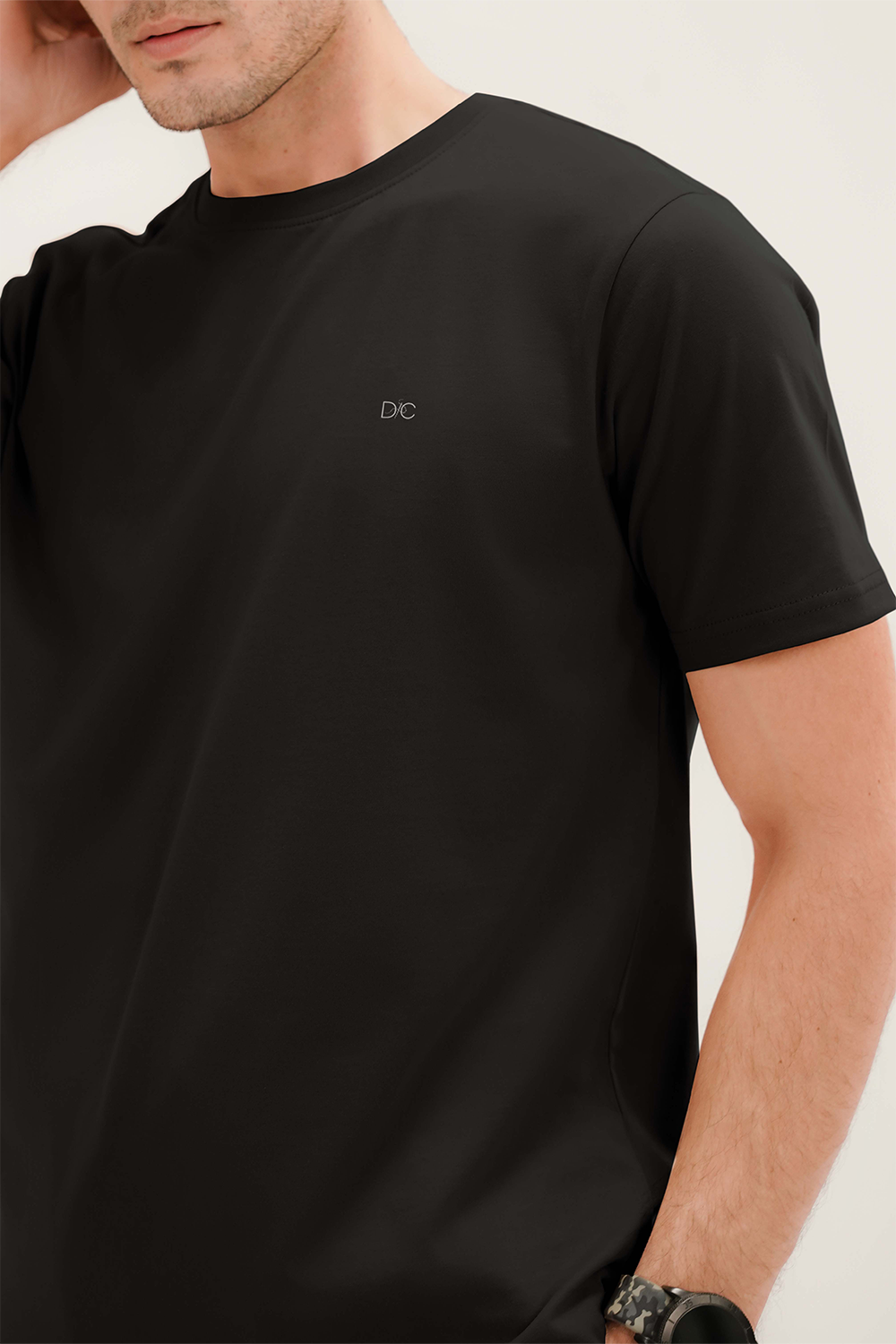 Men - Basic Black T-Shirt