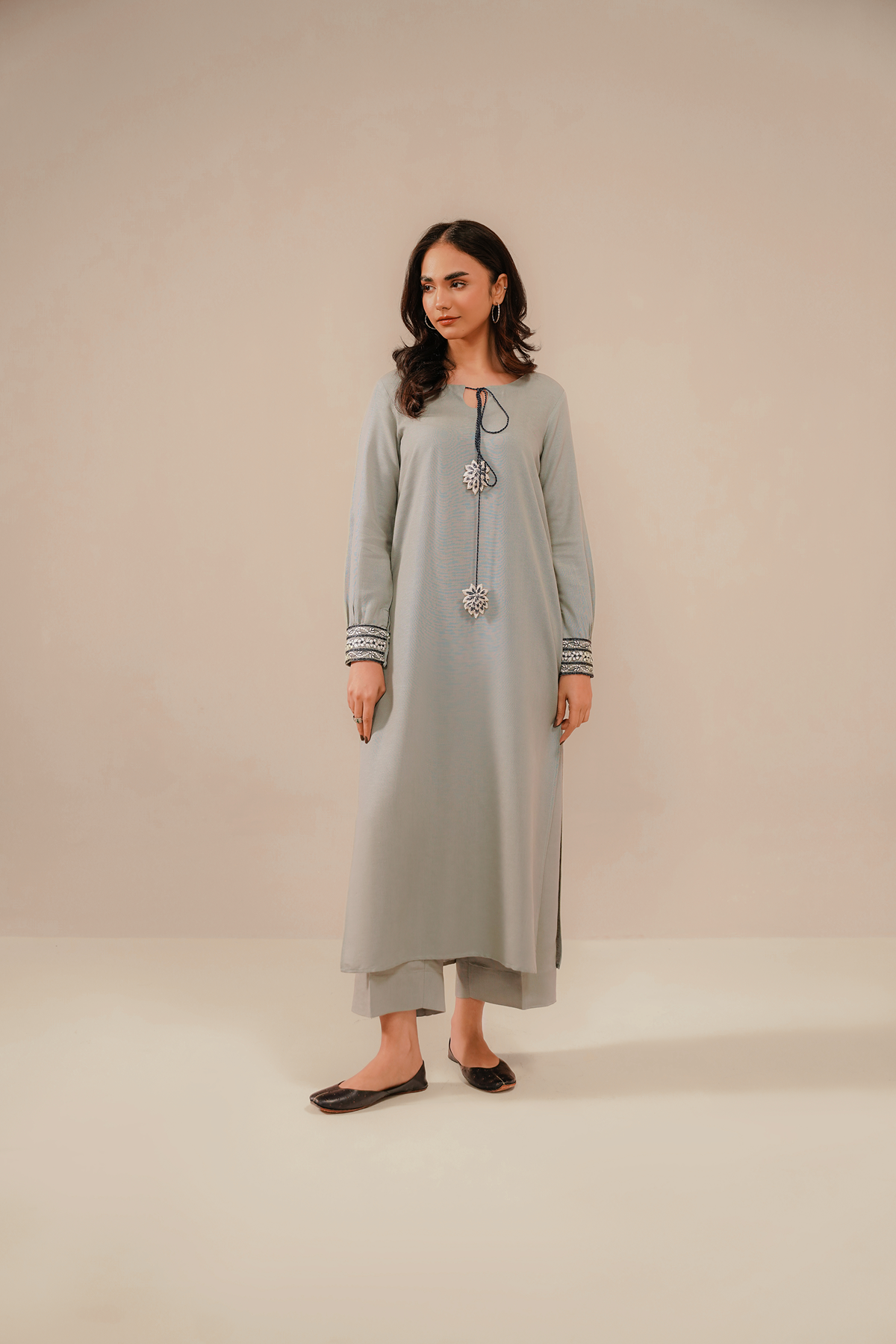 EMBROIDERED CO-ORD | SLIVER HAZE