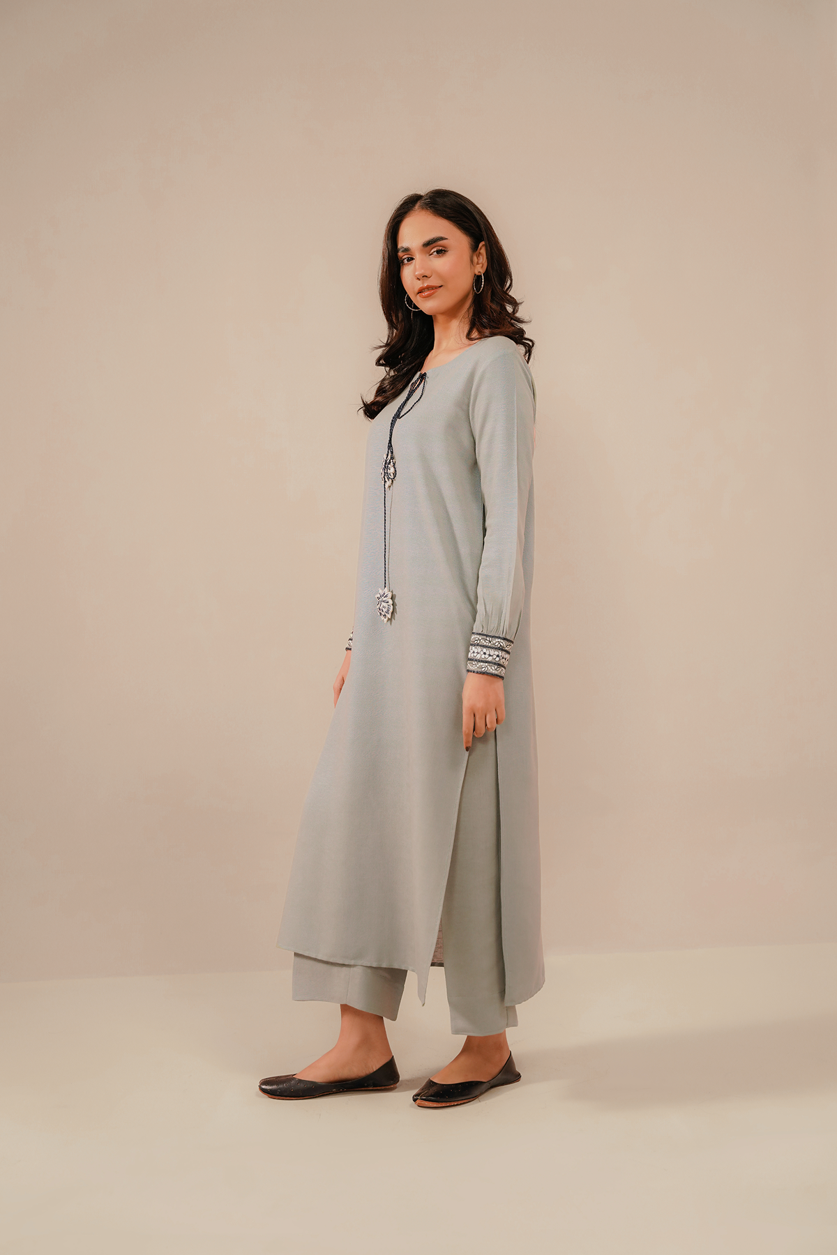 EMBROIDERED CO-ORD | SLIVER HAZE