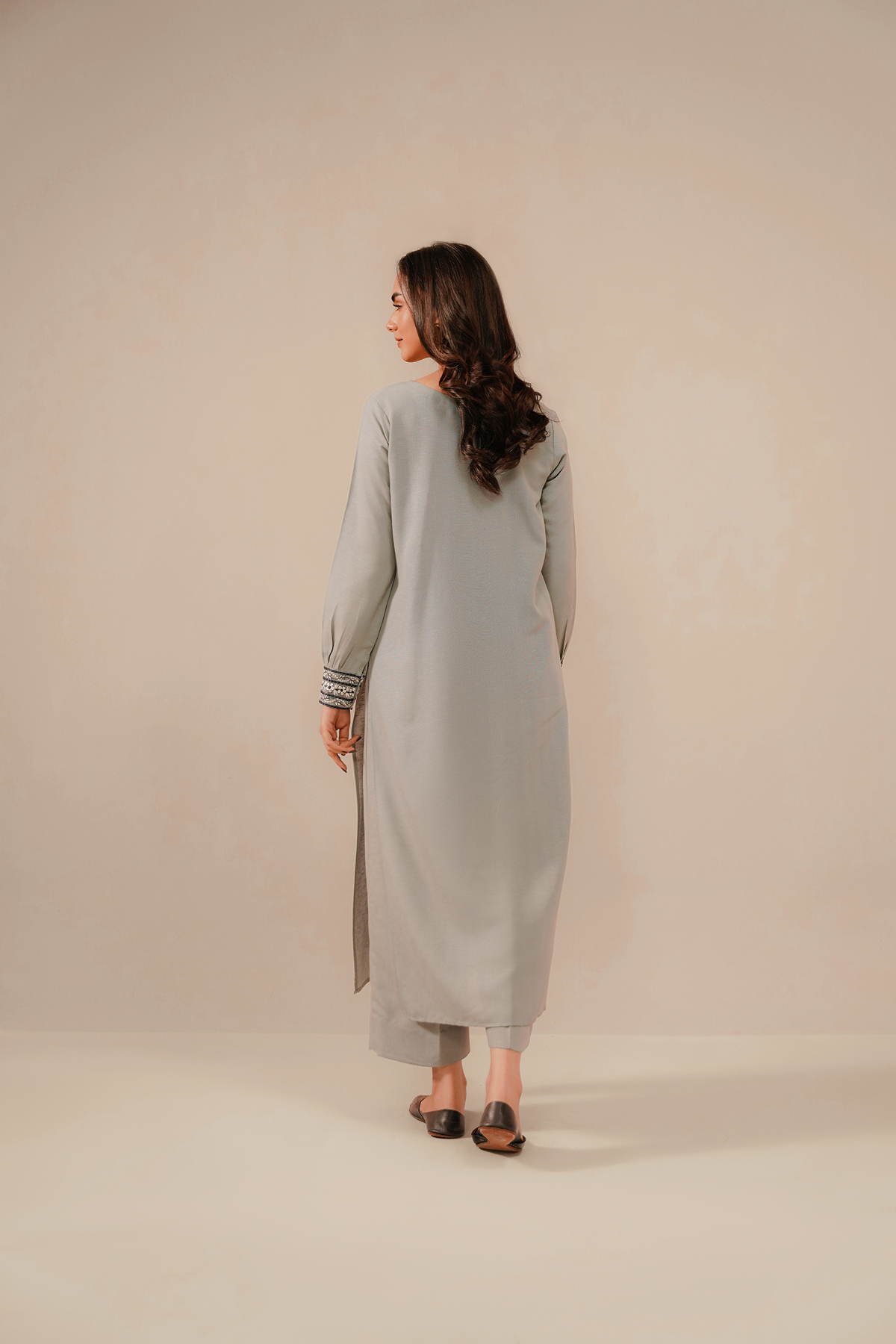 EMBROIDERED CO-ORD | SLIVER HAZE